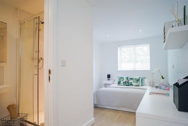 1 bed studio, Orme Road, Cross Heath, Newcastle under Lyme, ST52FB - Image 6